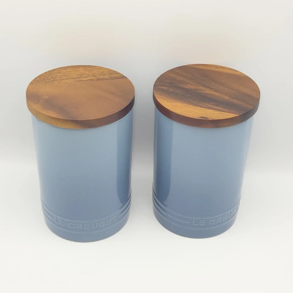 Le Creuset Chambray 26oz Stoneware Canister Wooden Lid Set x2 New Factory Second